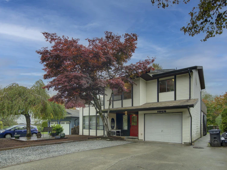 21291 Thornton Avenue, Maple Ridge, BC, V4R 2J6