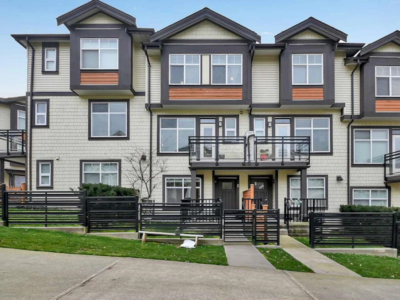 5 - 6055 138th Street, Surrey BC V3X 1E8