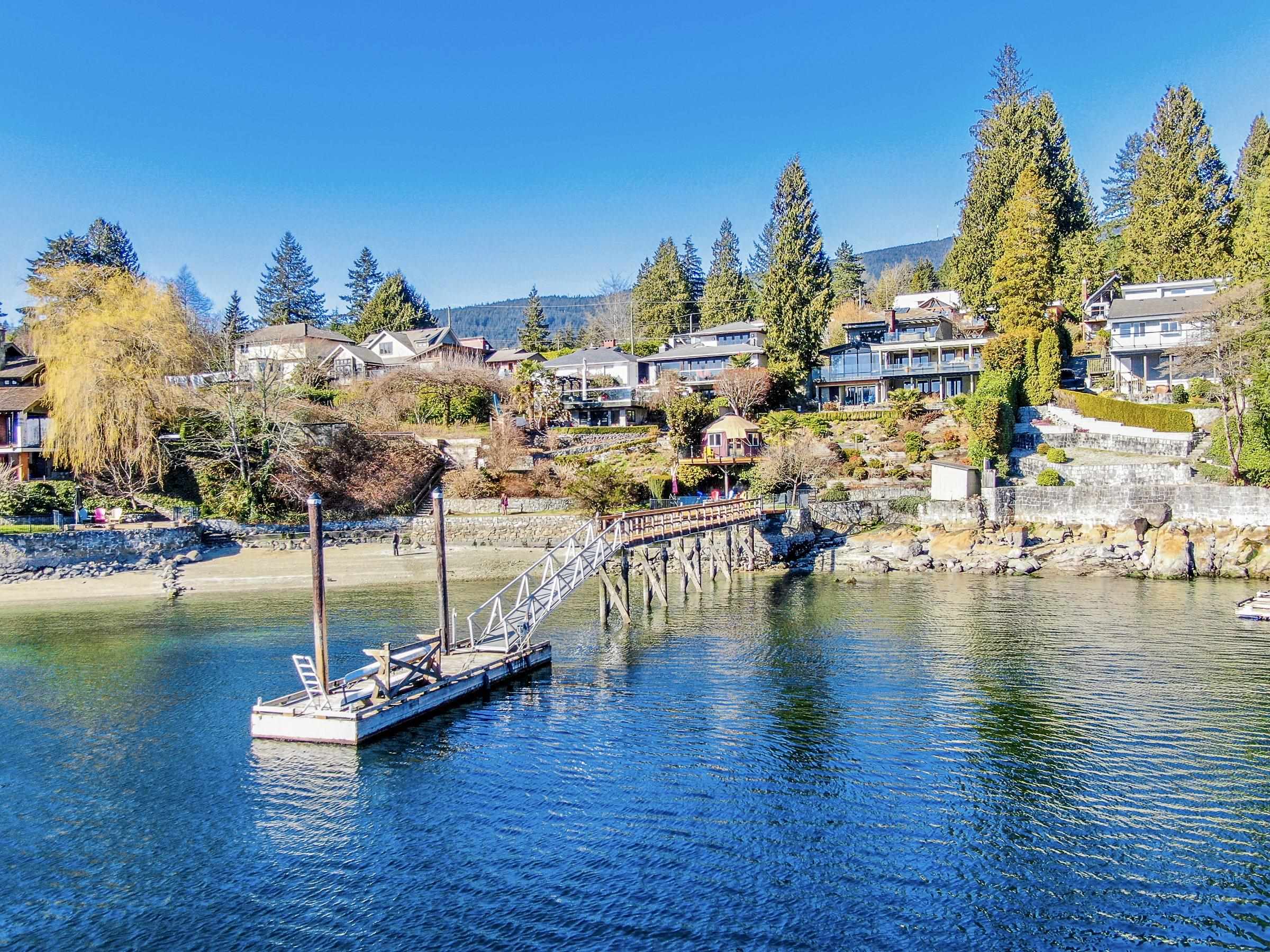 4505 Stonehaven Avenue, North Vancouver, BC, V7G 1E7