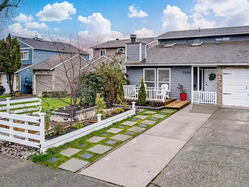 2106 Winston Court, Langley BC V2Y 1H5