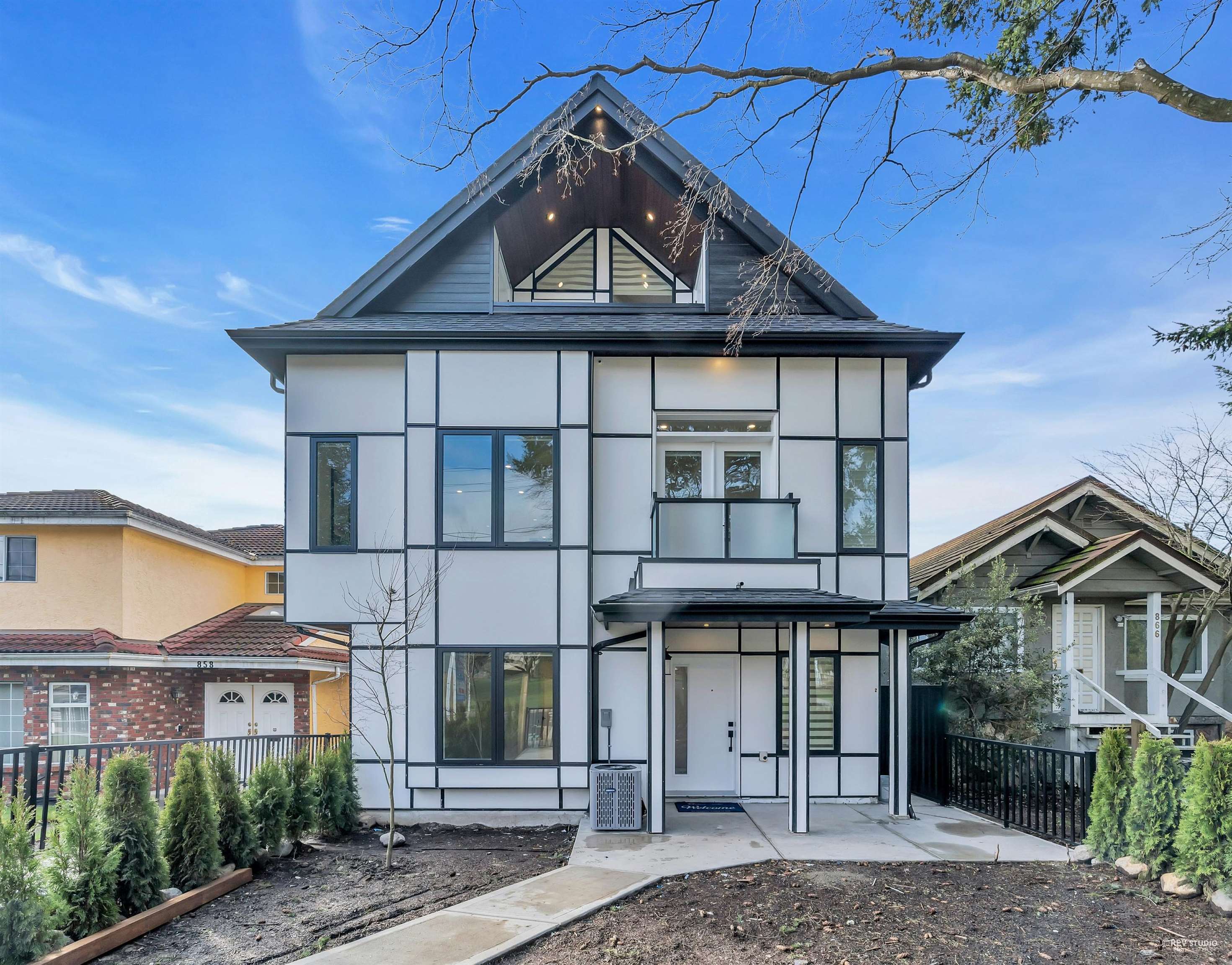 862 W 59th Avenue, Vancouver, BC, V6P 1X7