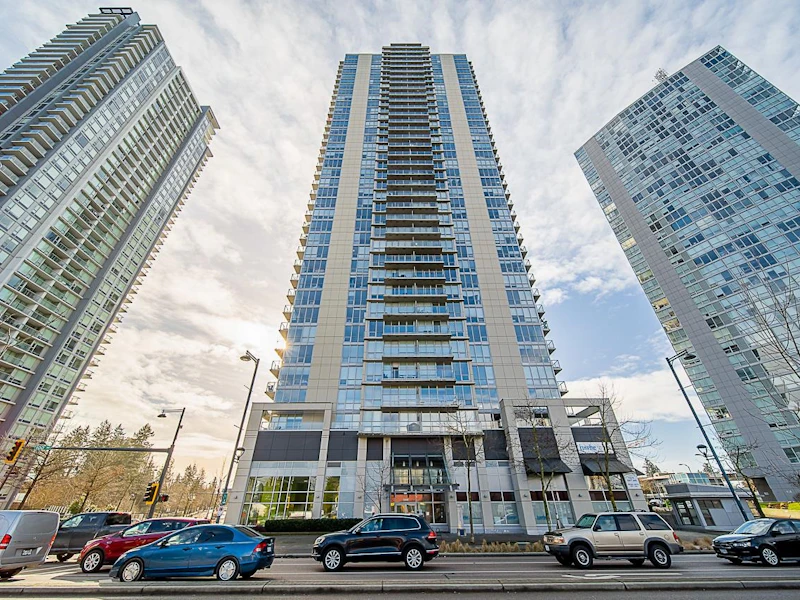 3206 - 13688 100th Avenue, Surrey BC V3T 0G5