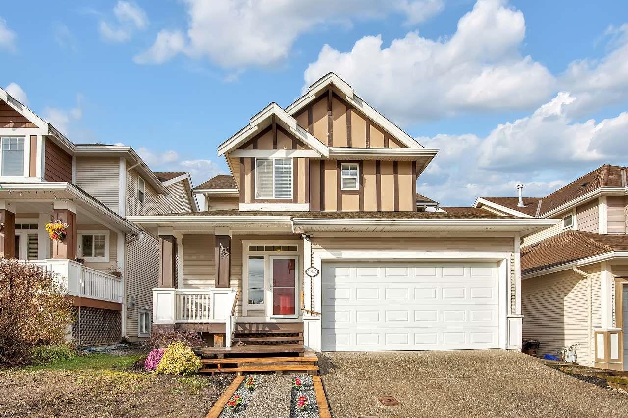 19741 68 Avenue, Langley, BC, V2Y 2W6