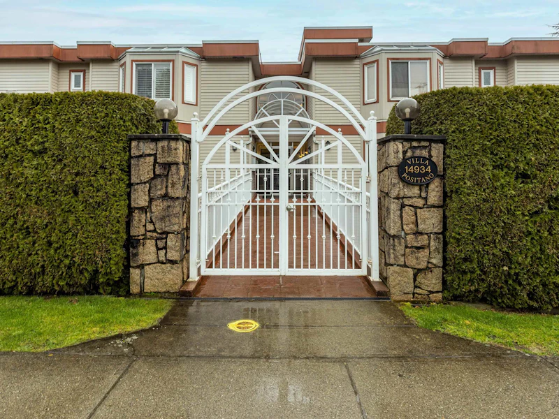 303 - 14934 Thrift Avenue, Surrey BC V4B 2J9
