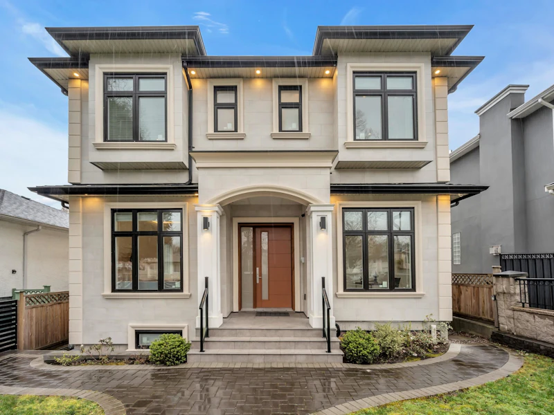 2804 E 45th Avenue, Vancouver BC V5R 3C4