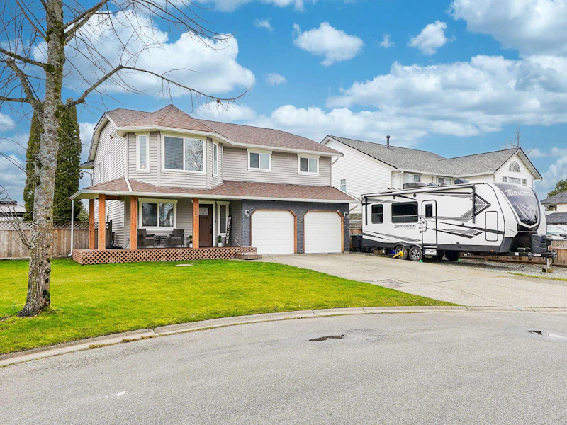 5877 186a Street, Surrey BC V3S 7Z9