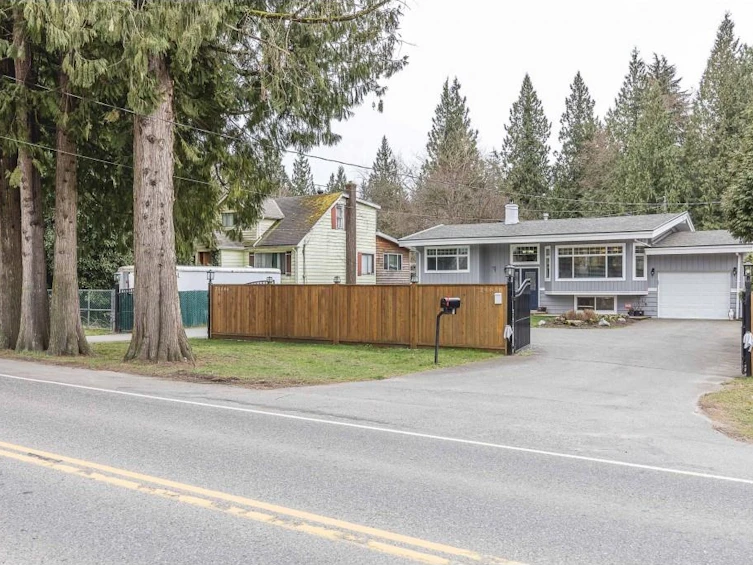 24686 56 Avenue, Langley, BC, V2Z 1C1