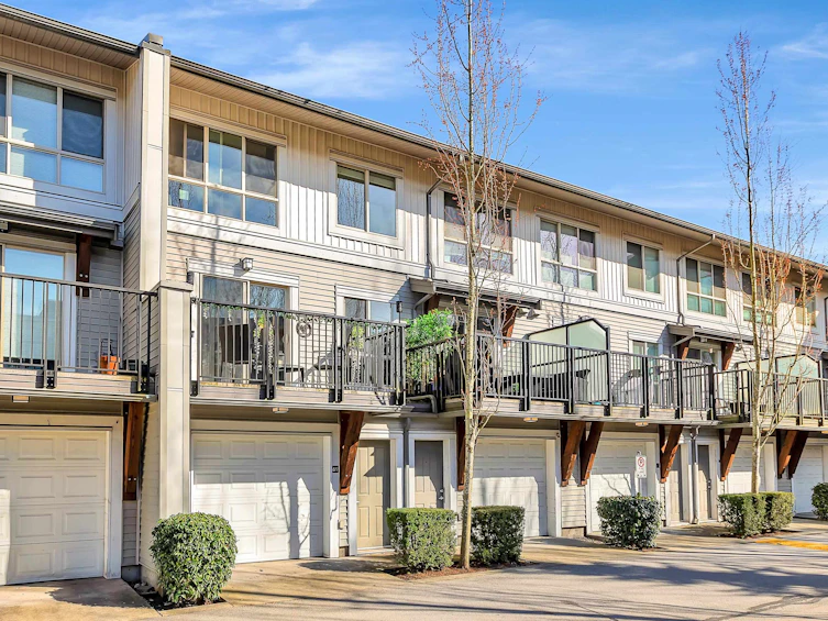 69-6671 121 Street, Surrey, BC, V3W 1T9
