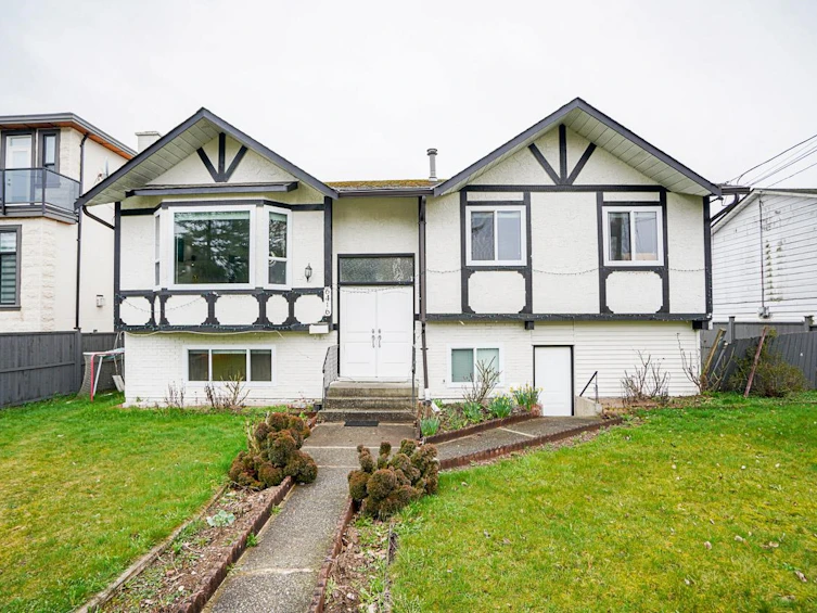 6416 132 Street, Surrey, BC, V3R 6X6