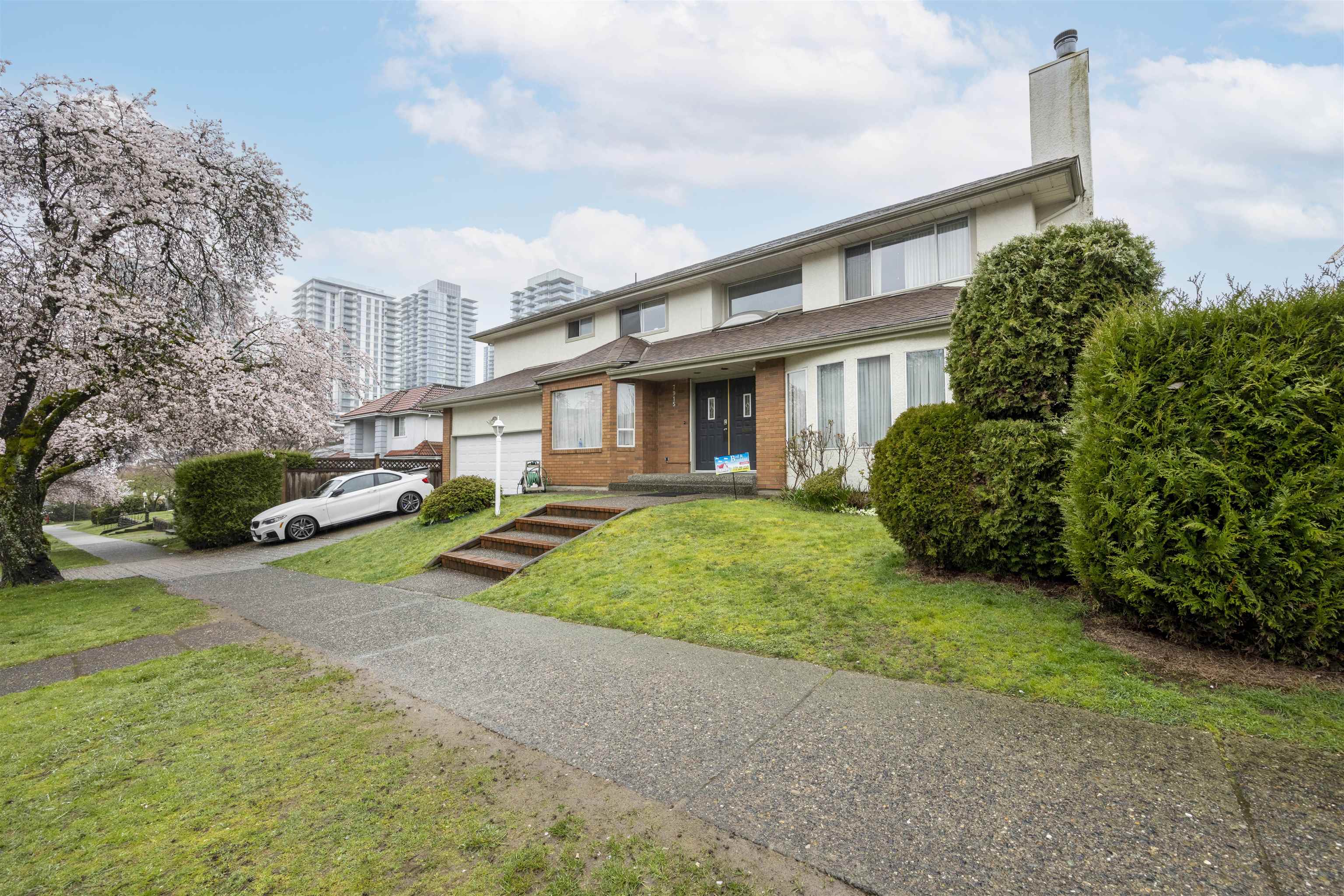 7915 Yukon Street, Vancouver, BC, V5X 2Y6