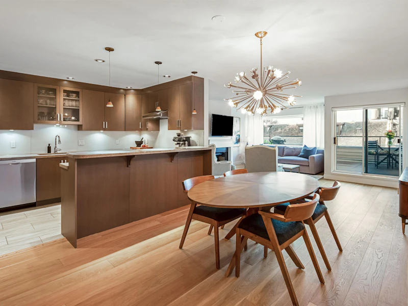 2415 W 1st Avenue, Vancouver BC V6K 1G5