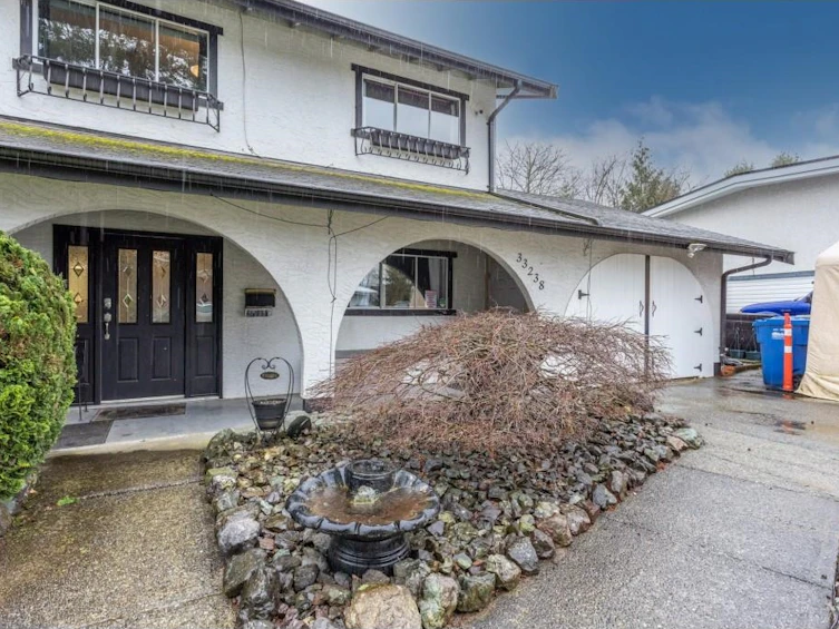 33238 Lynn Avenue, Abbotsford, BC, V2S 1C9