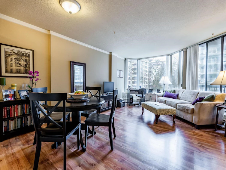 404-1330 Burrard Street, Vancouver, BC, V6Z 2B8