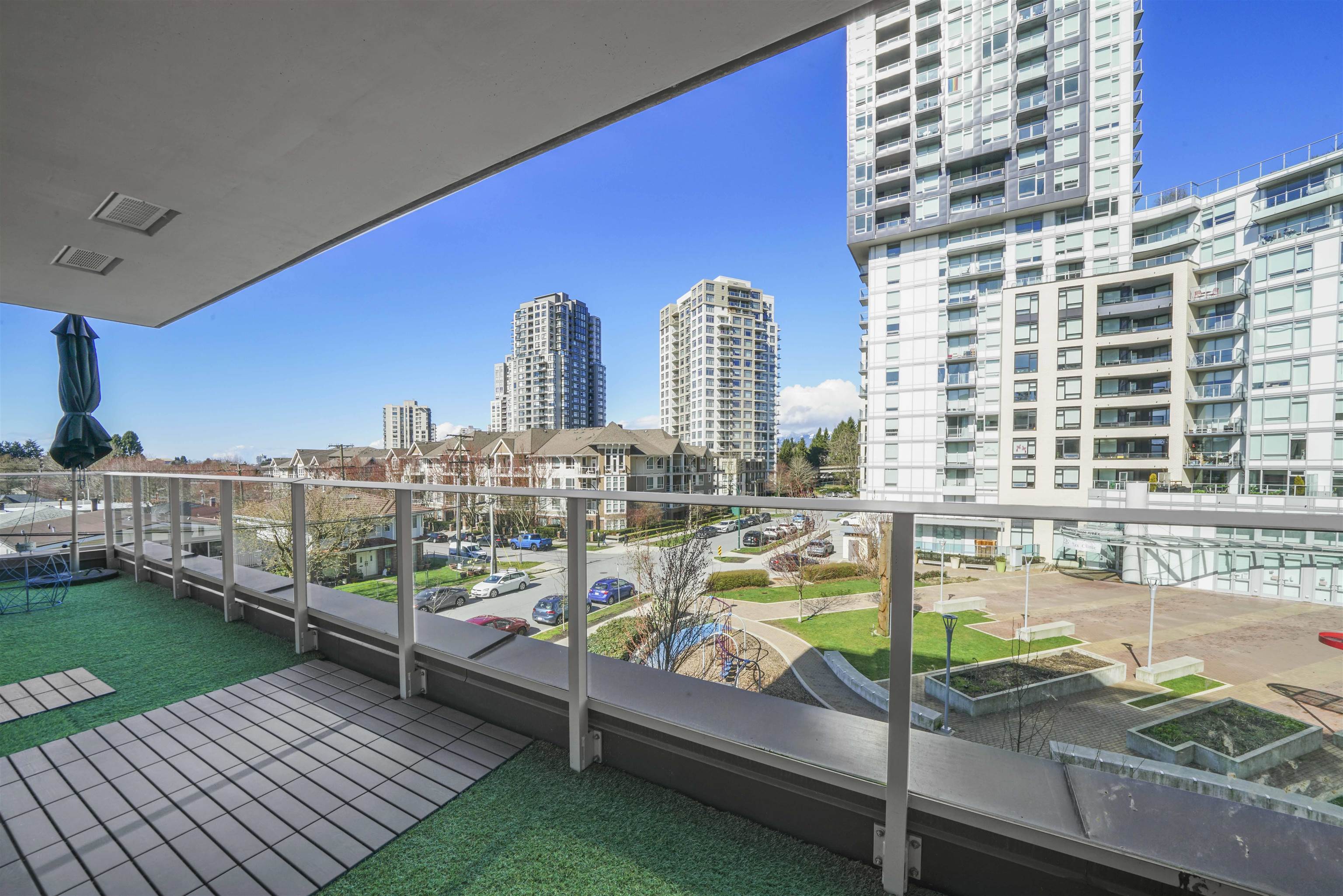 310-5598 Ormidale Street, Vancouver, BC, V5R 0E5