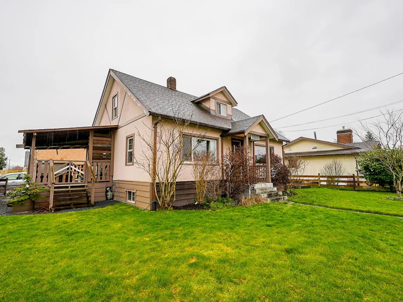 9808 Young Road, Chilliwack BC V2P 4T7