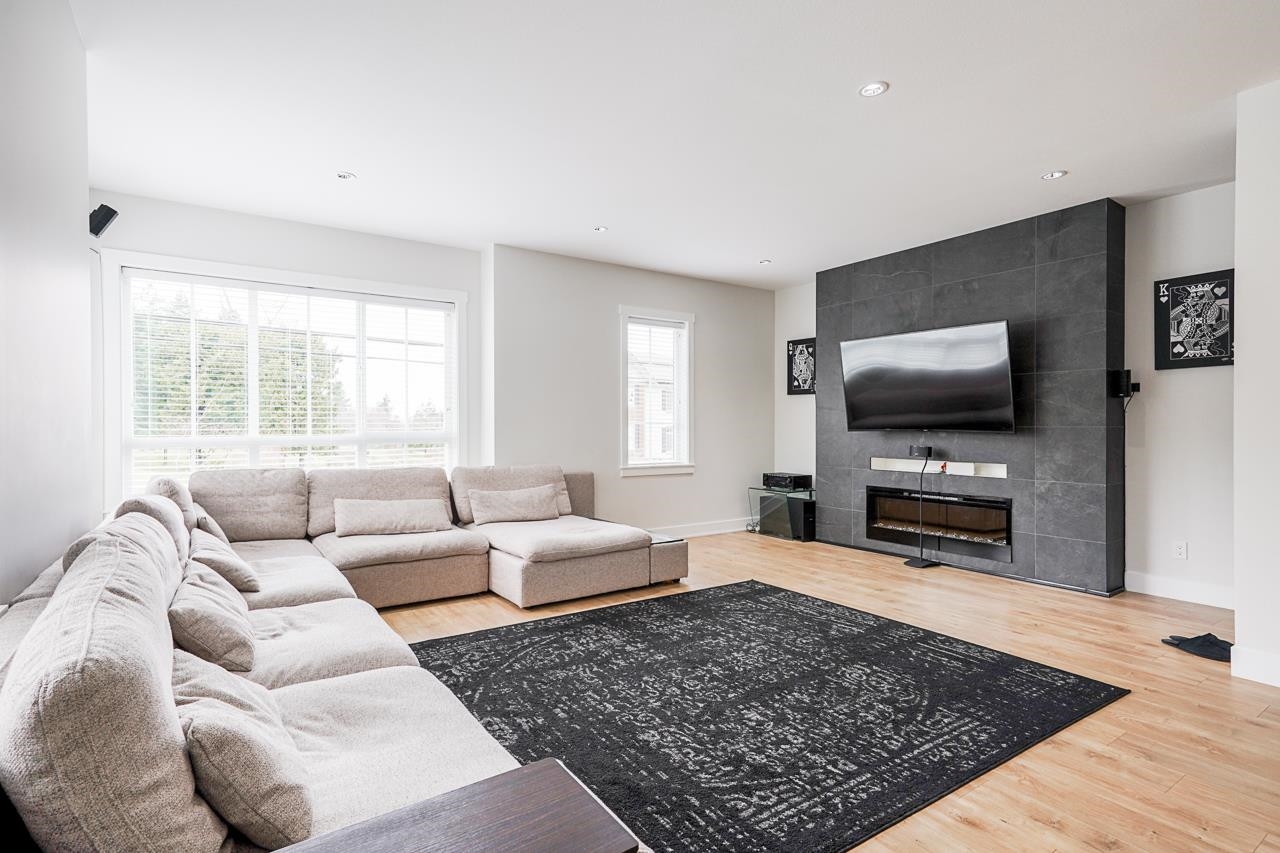 8-2828 156 Street, Surrey, BC, V3Z 0C7