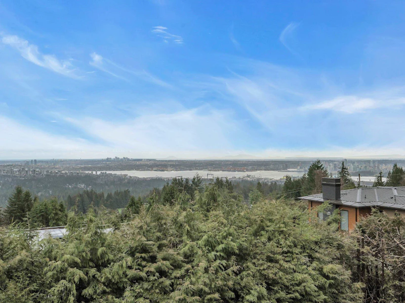 539 Craigmohr Drive, West Vancouver BC V7S 1W8