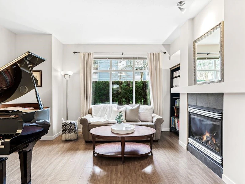 5 - 6539 Elgin Avenue, Burnaby BC V5H 4W7