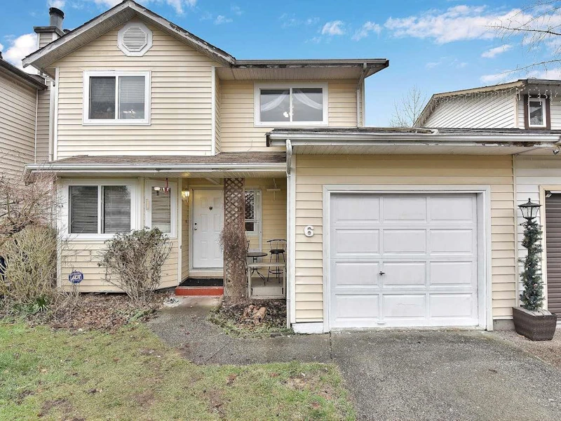 6 - 11125 232nd Street, Maple Ridge BC V2X 3R3