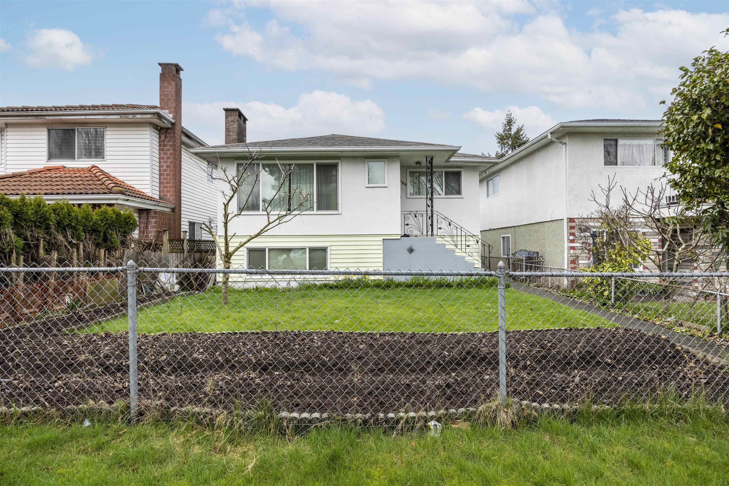2983 E 1st Avenue, Vancouver, BC, V5M 1B1