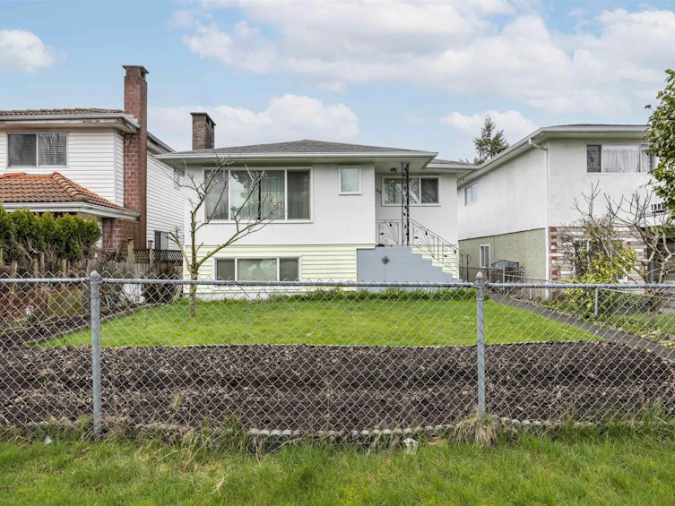 2983 E 1st Avenue, Vancouver, BC, V5M 1B1