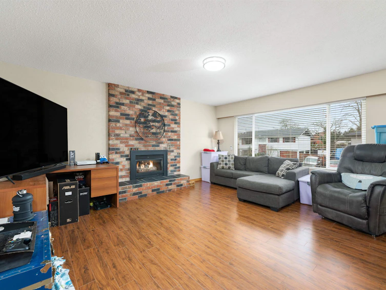 11931 Gee Street, Maple Ridge, BC, V2X 7L8