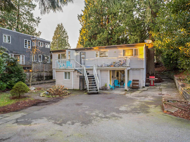 2521 St. Georges Avenue, North Vancouver, BC, V7N 1T6