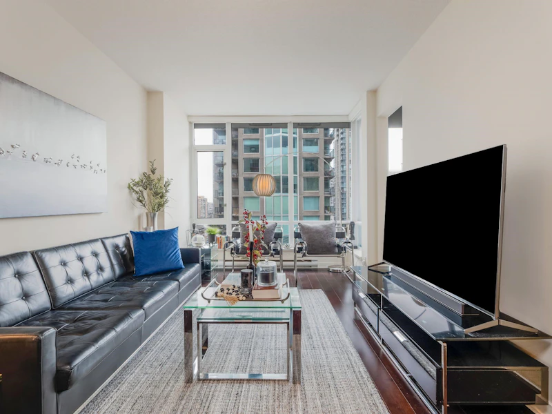 1008 - 833 Homer Street, Vancouver BC V6B 0H4