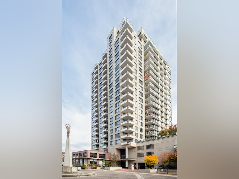 1801 - 1 Renaissance Square, New Westminster BC V3M 0B6