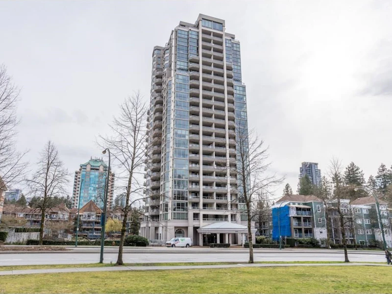 1008 - 3070 Guildford Way, Coquitlam BC V3B 7R8