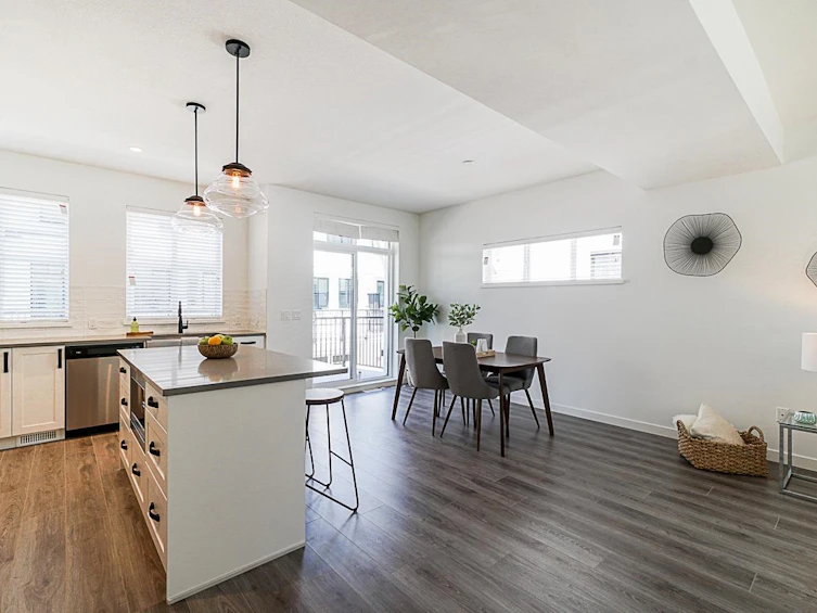 51-5945 176a Street, Surrey, BC, V3S 0A2