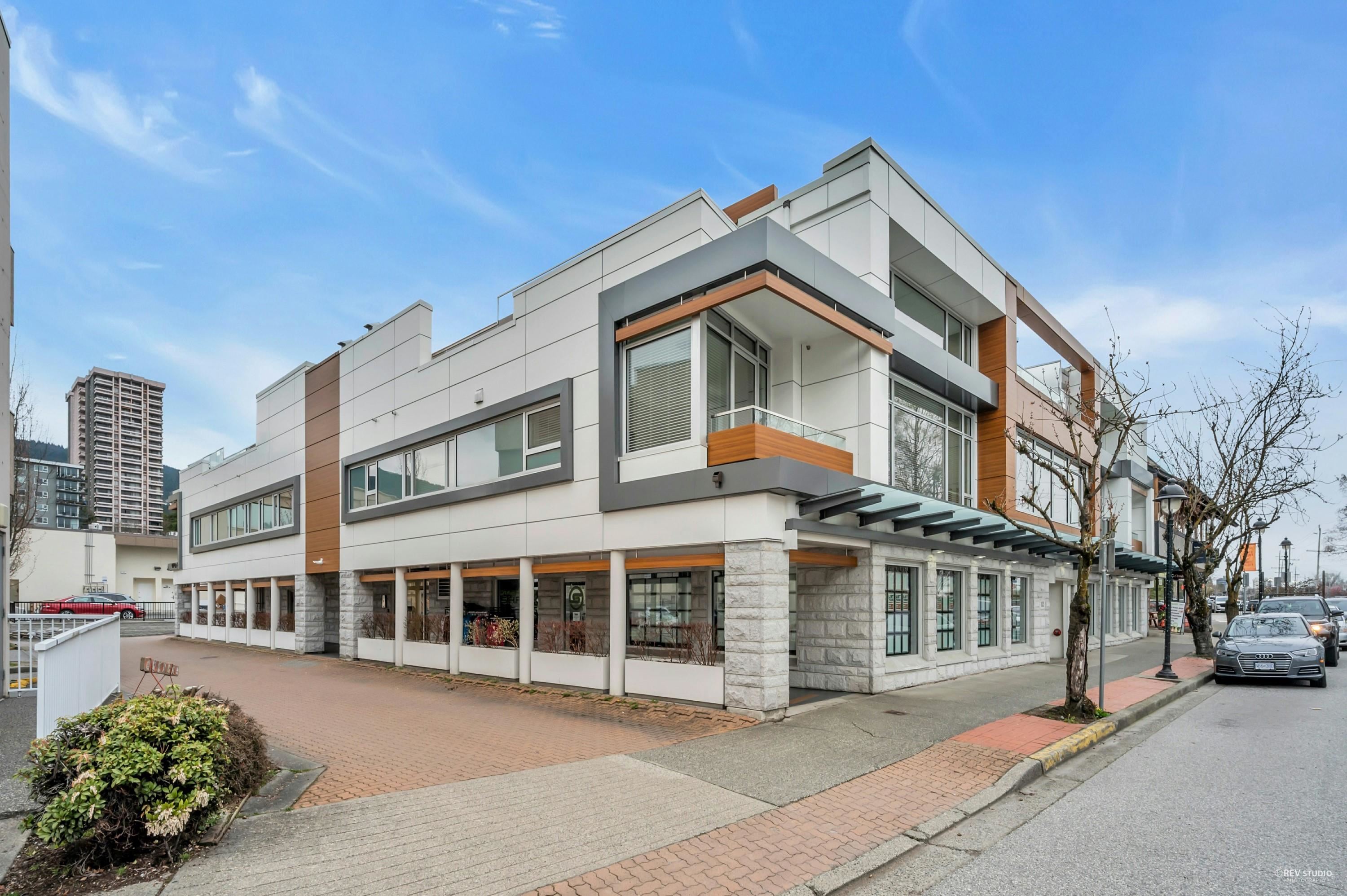 102-1525 Bellevue Avenue, West Vancouver, BC, V7V 1A6
