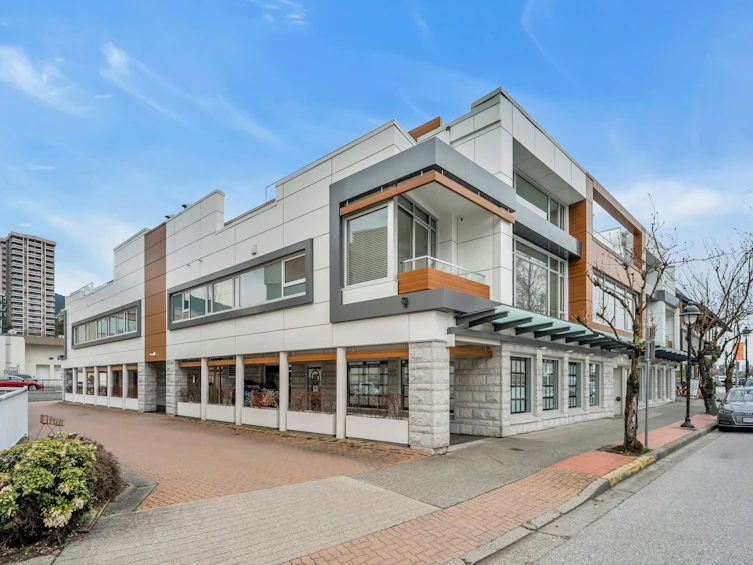 102-1525 Bellevue Avenue, West Vancouver, BC, V7V 1A6