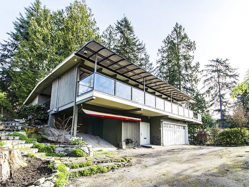 4176 Rose Crescent, West Vancouver BC V7V 2N8