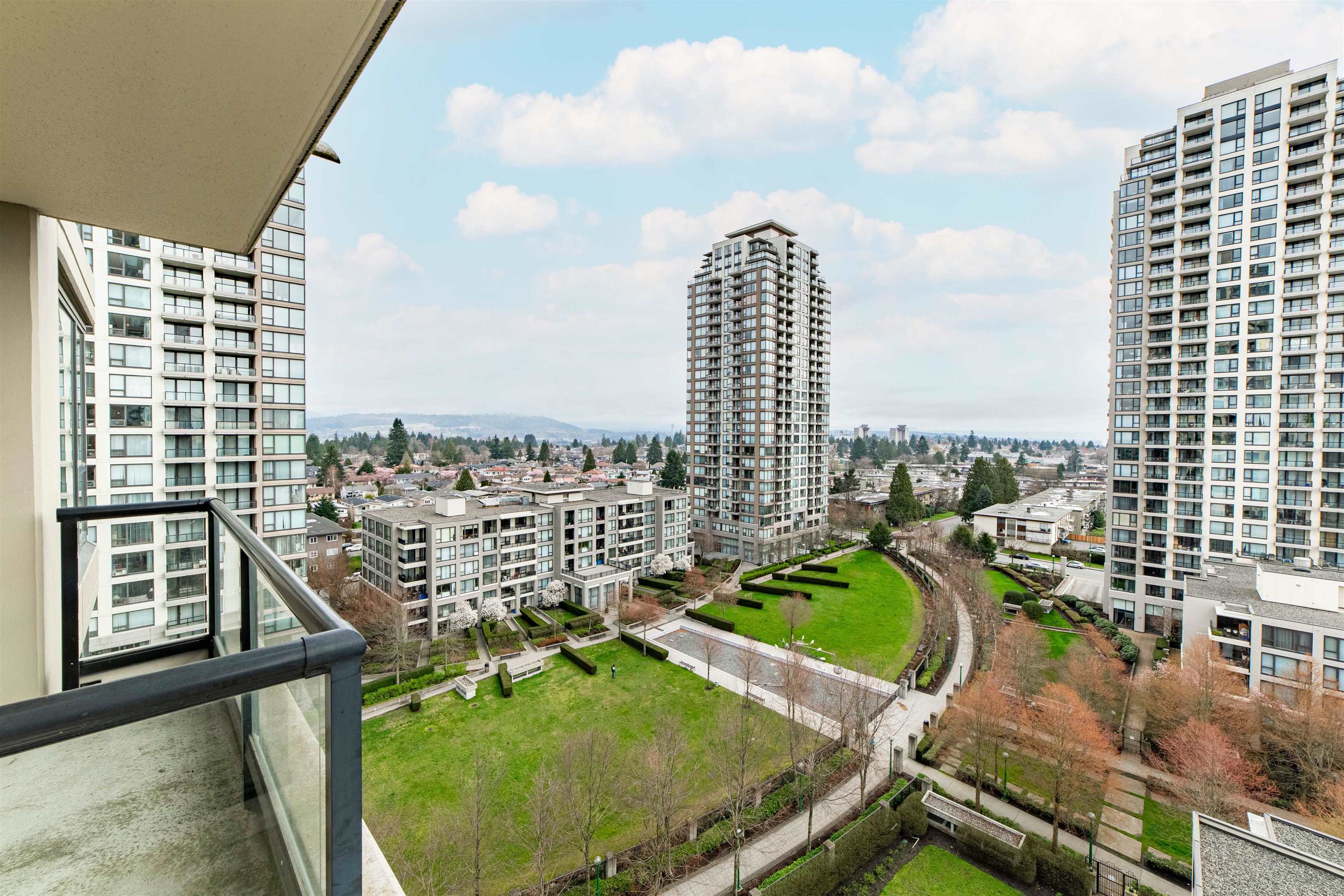 1201-7088 Salisbury Avenue, Burnaby, BC, V5E 0A4