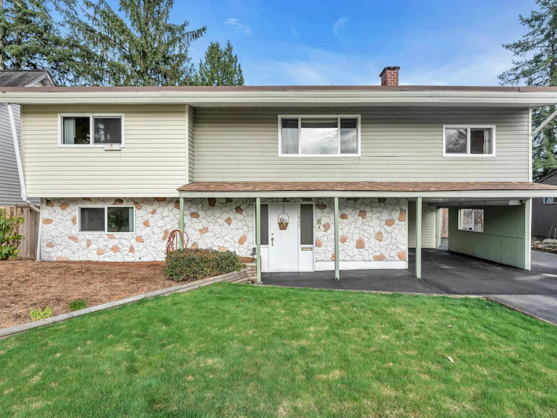 3832 Inverness Street, Port Coquitlam BC V3B 3B8