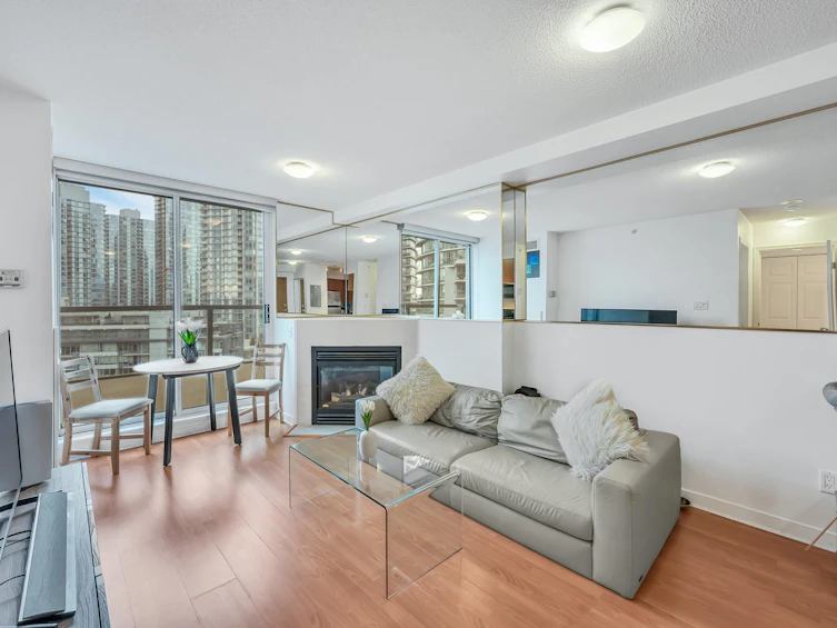1001-63 Keefer Place, Vancouver, BC, V6B 6N6