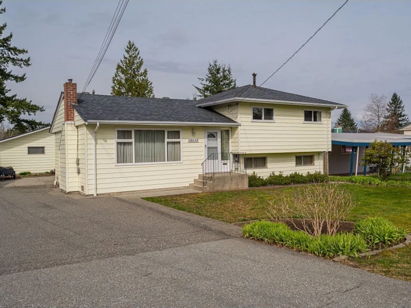 14633 106a Avenue, Surrey BC V3R 1T7