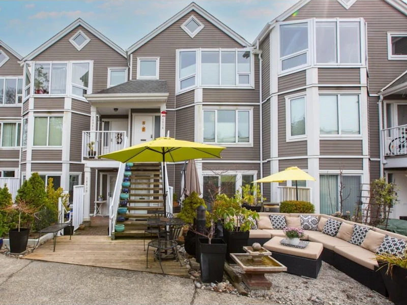 14834 Beachview Avenue, Surrey BC V4B 1N7