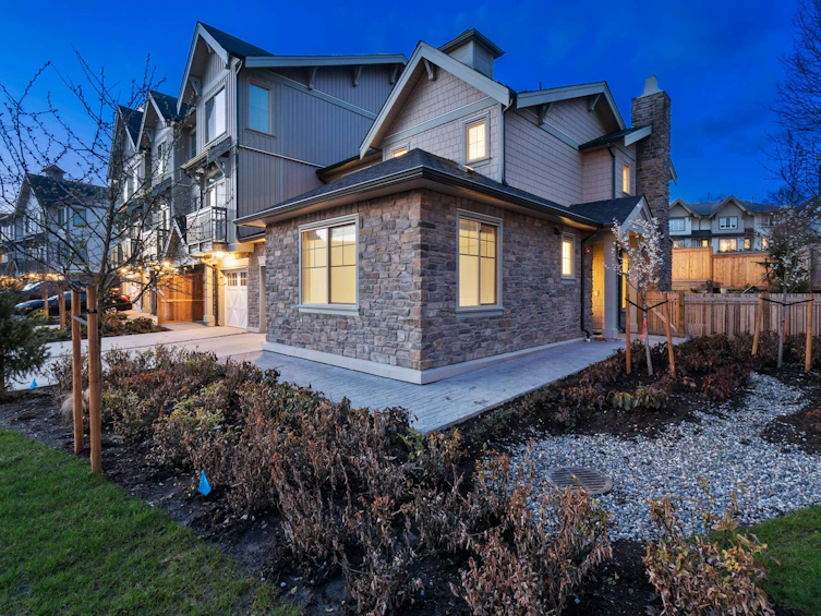 1-20487 65 Avenue, Langley, BC