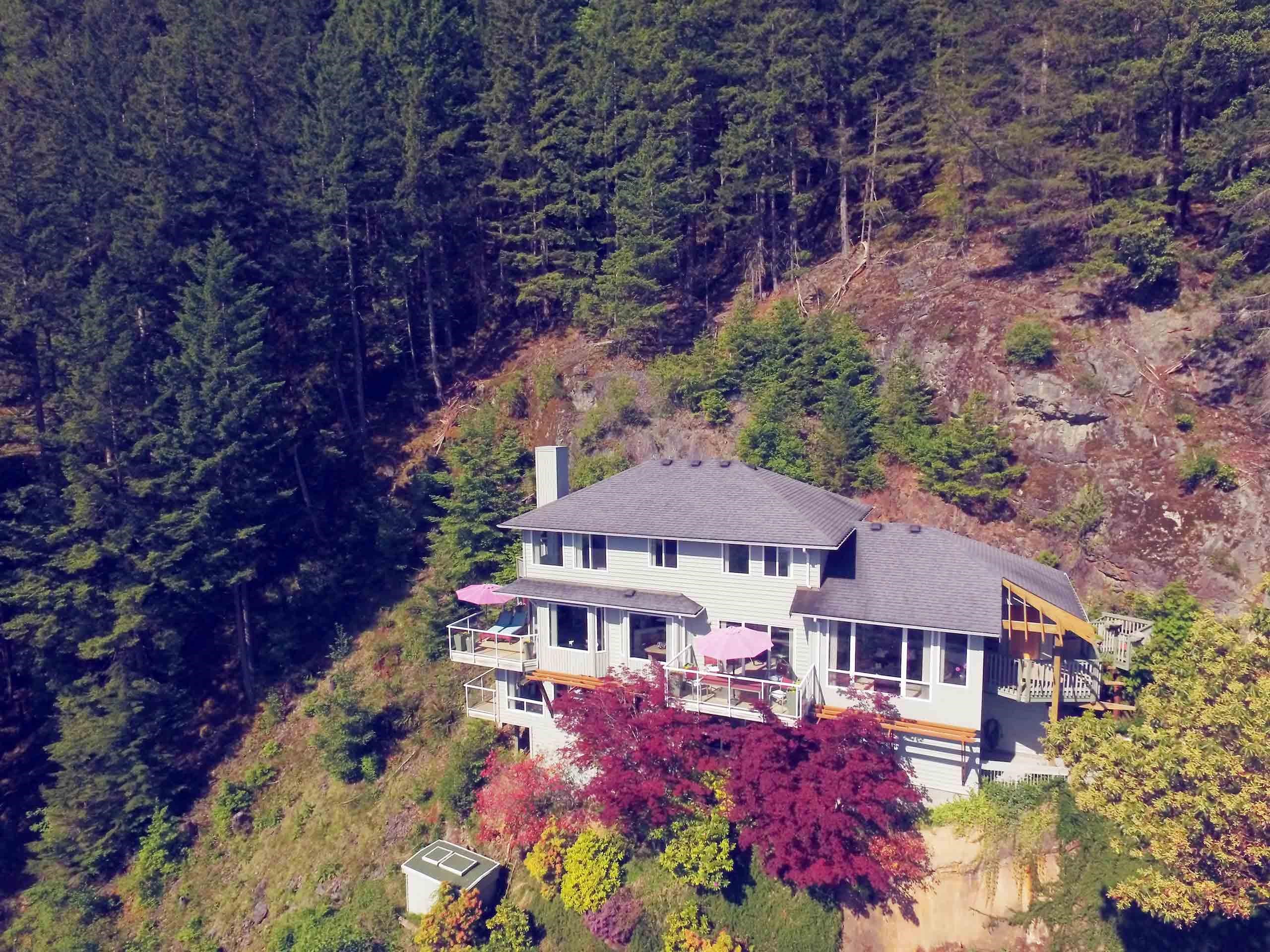 722 Channelview Drive, Bowen Island, BC, V0N 1G1
