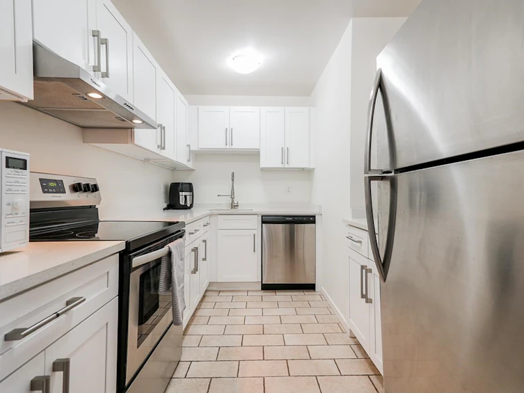 407-10698 151a Street, Surrey, BC, V3R 8T5