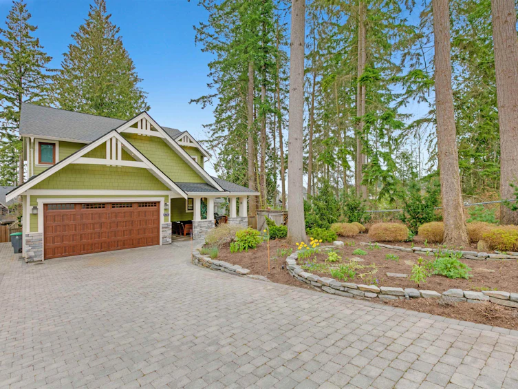 15777 Wills Brook Way, Surrey, BC, V3Z 0N8