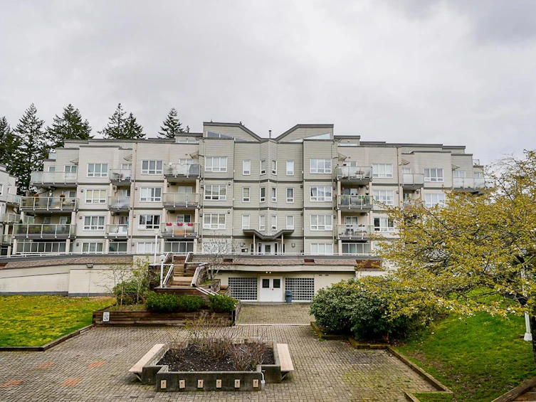 301-14399 103 Avenue, Surrey, BC, V3T 5V5