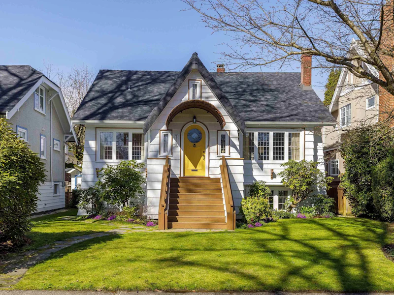 2831 W 38th Avenue, Vancouver BC V6N 2W8