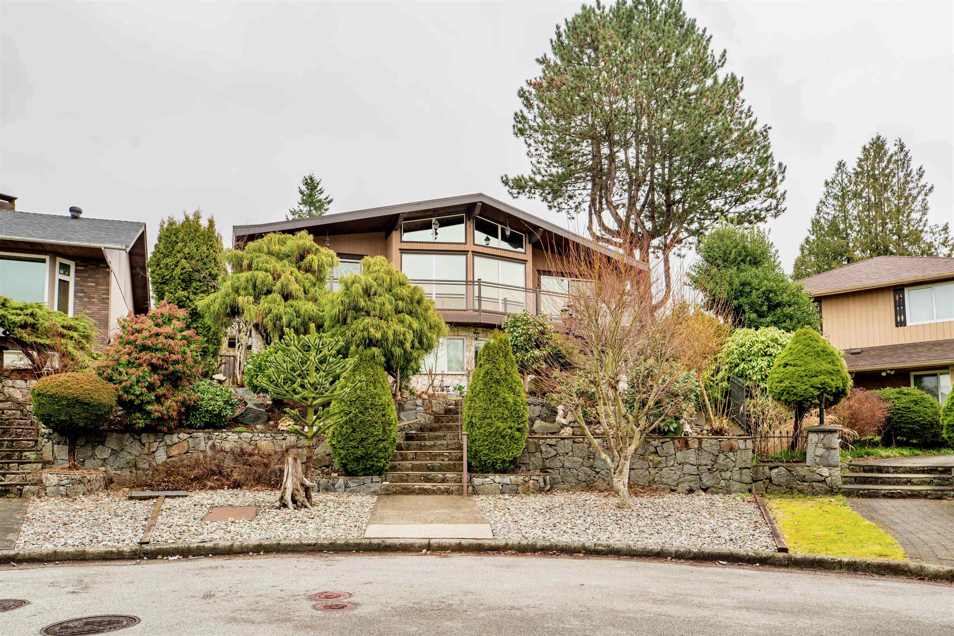 5480 Tye Court, Burnaby, BC, V5B 2J1