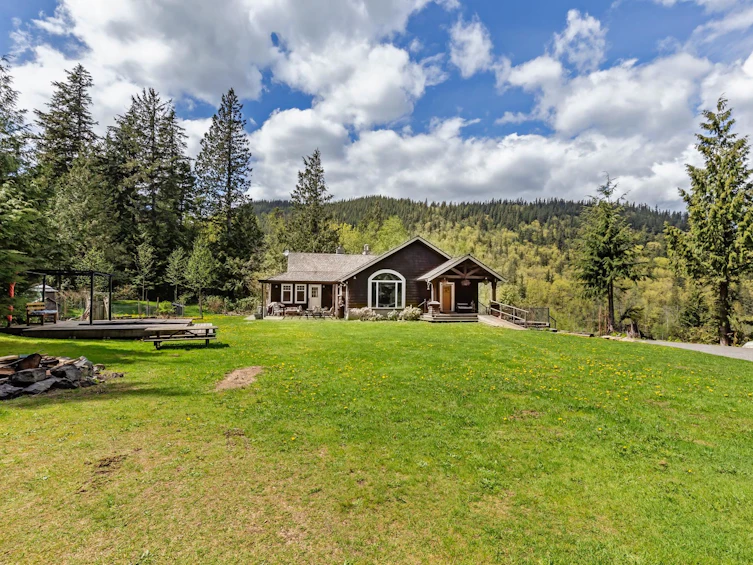 37301 Batt Road, Abbotsford, BC, V3G 2L3