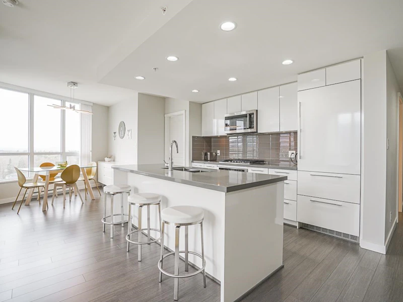 1501 - 3093 Windsor Gate, Coquitlam BC