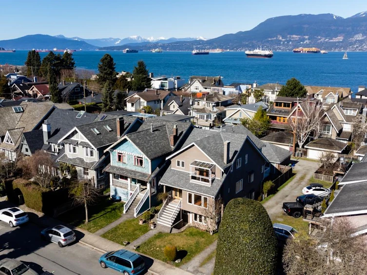 2985 W 2nd Avenue, Vancouver, BC, V6K 1K5