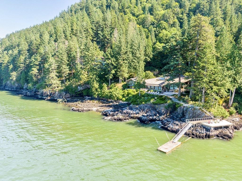 374 Smugglers Cove Road, Bowen Island, BC, V0N 1G0